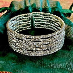 Gorgeous costume jewelry rhinestone cuff bracelet